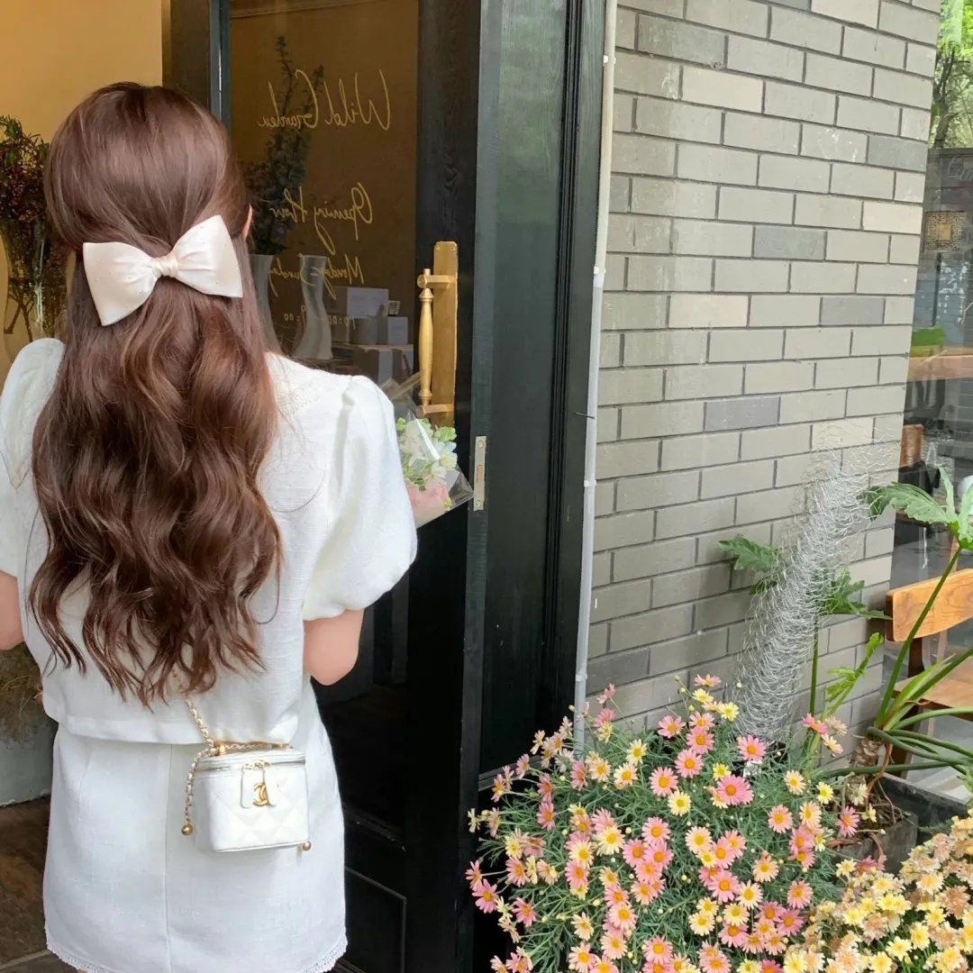 乌龙服务员